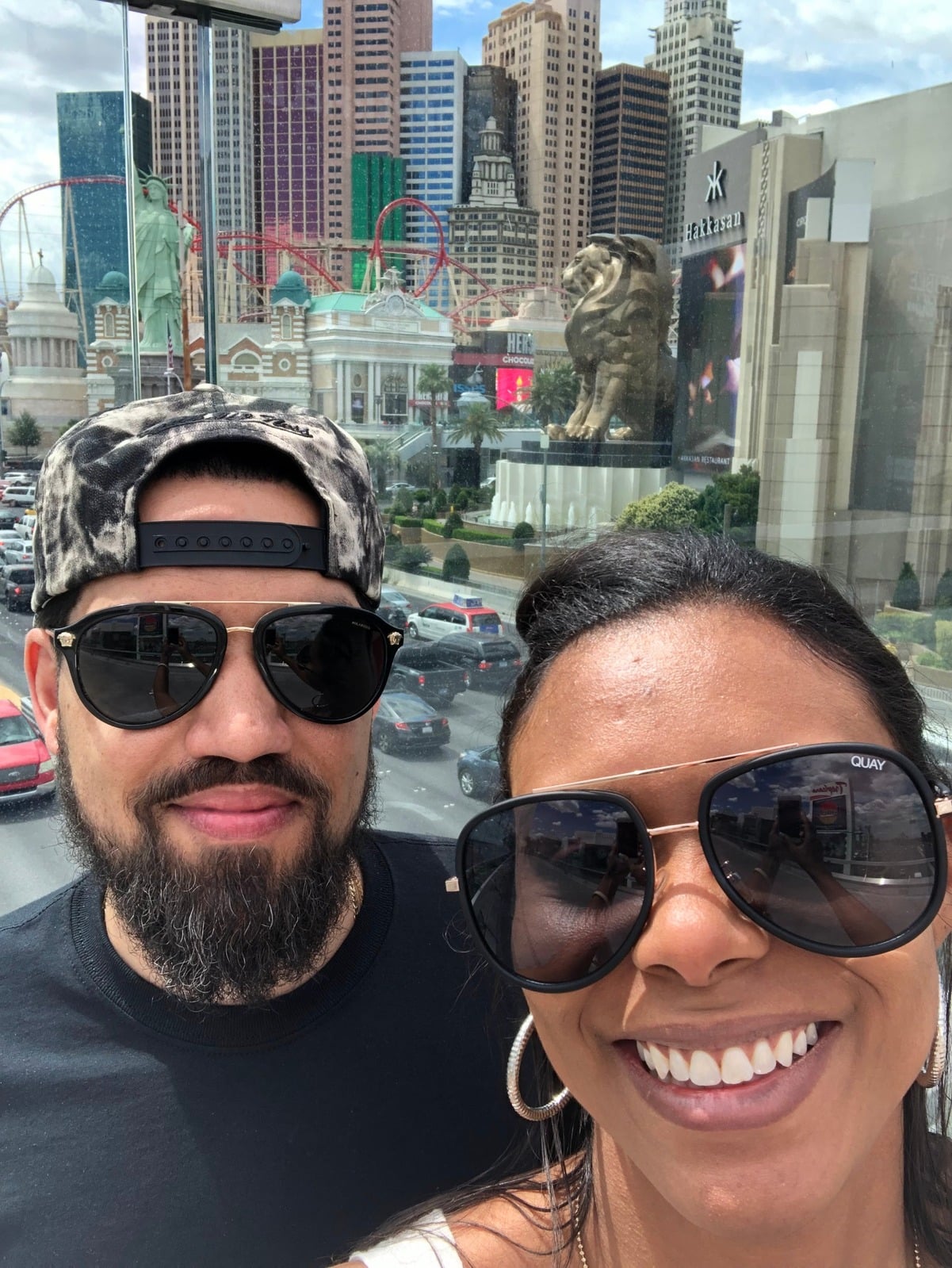 S and R enjoying time together while traveling